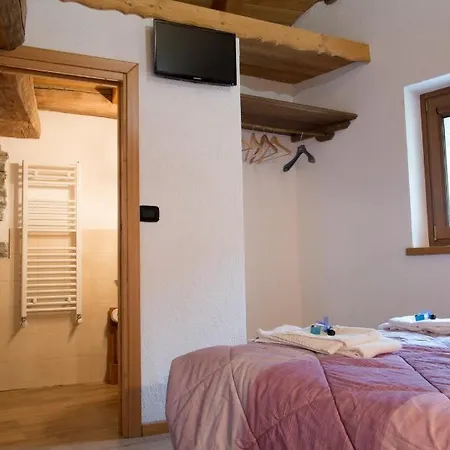 Lo - Al Villaggio Di Rumiod Bed & Breakfast