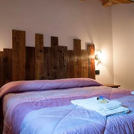 Oda ve Kahvaltı Lo - Al Villaggio Di Rumiod 3*