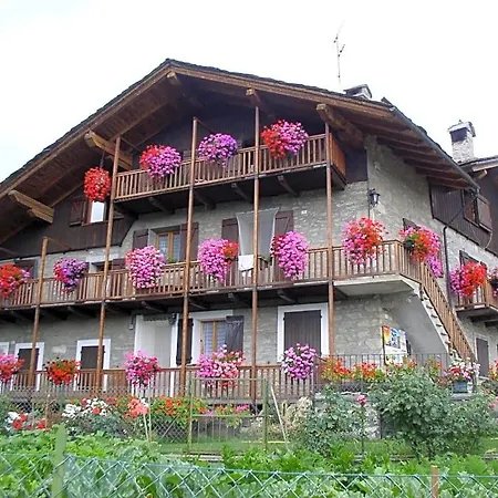 Oda ve Kahvaltı Lo - Al Villaggio Di Rumiod 3*