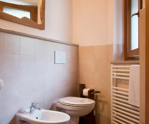 Lo - Al Villaggio Di Rumiod Bed & Breakfast